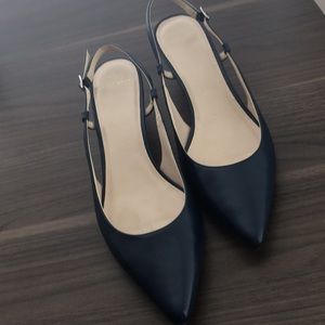 Slingback pumps